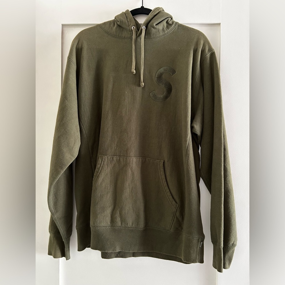 Supreme Hoodie